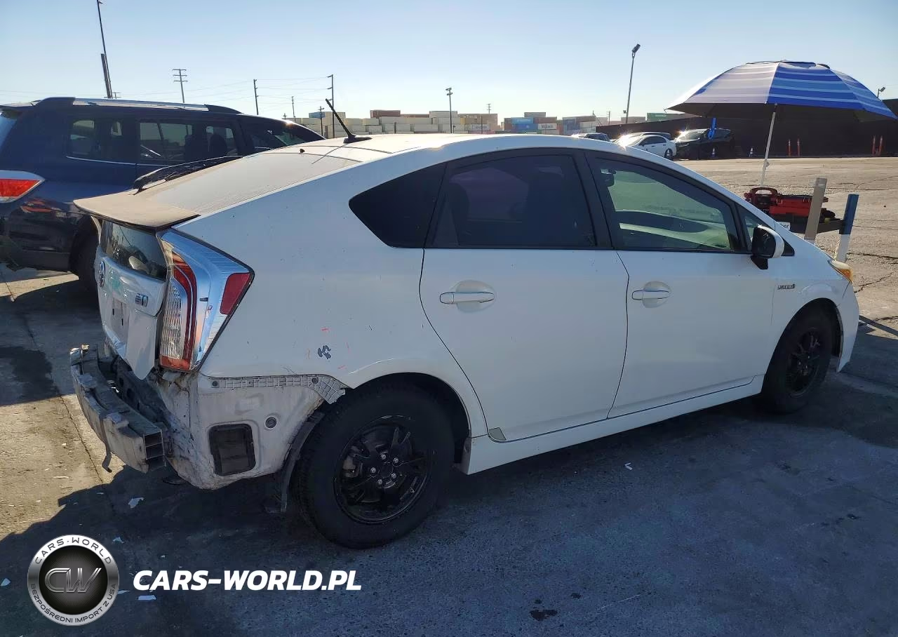 2012 Toyota Prius Three VIN:JTDKN3DU6C5404775 - 3