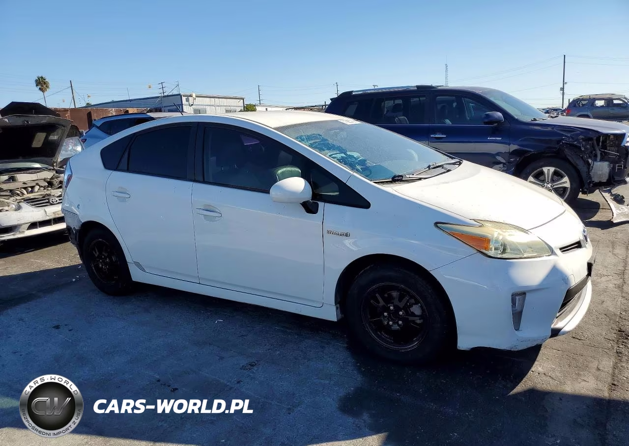 2012 Toyota Prius Three VIN:JTDKN3DU6C5404775 - 4