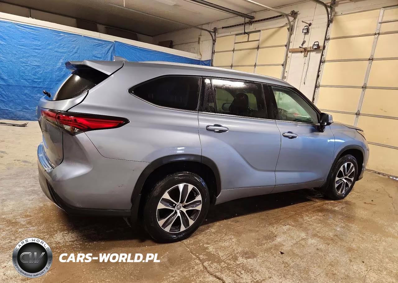 2020 Toyota Highlander Xle VIN:5TDGZRBH1LS023333 - 3