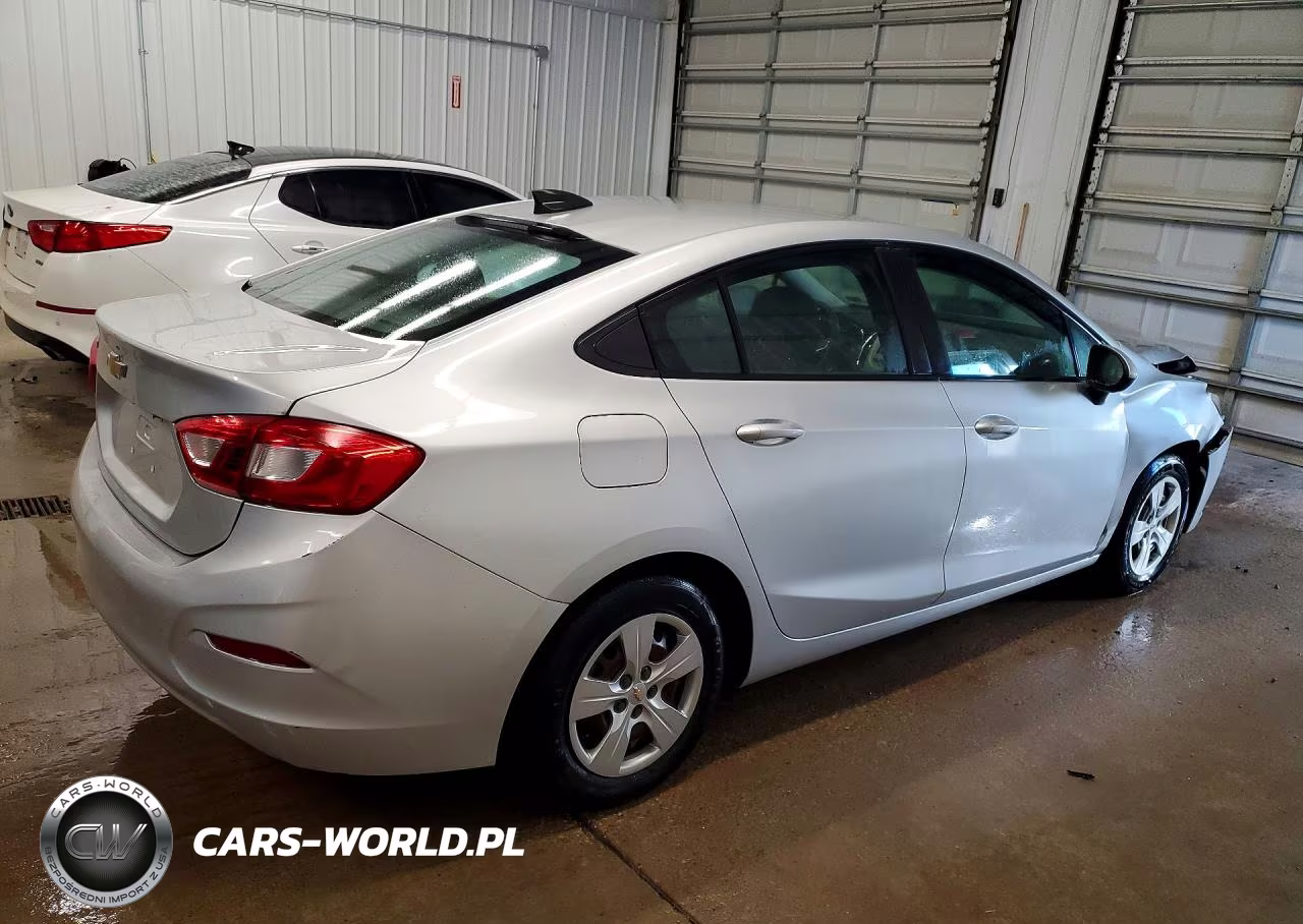 2017 Chevrolet Cruze Ls VIN:1G1BC5SM6H7125223 - 3