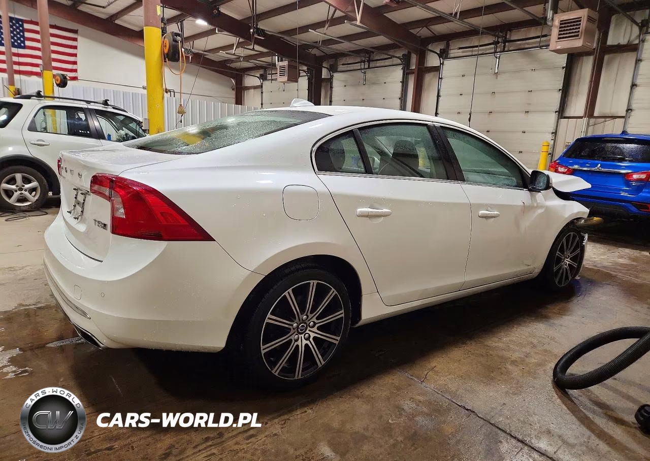 2018 Volvo S60 Inscription VIN:LYV402TK3JB185806 - 3