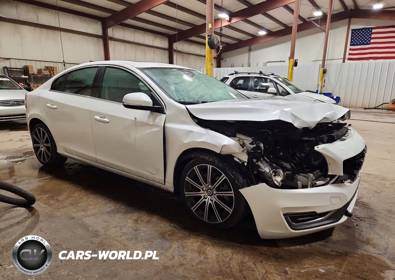 2018 Volvo S60 Inscription VIN:LYV402TK3JB185806 - 4