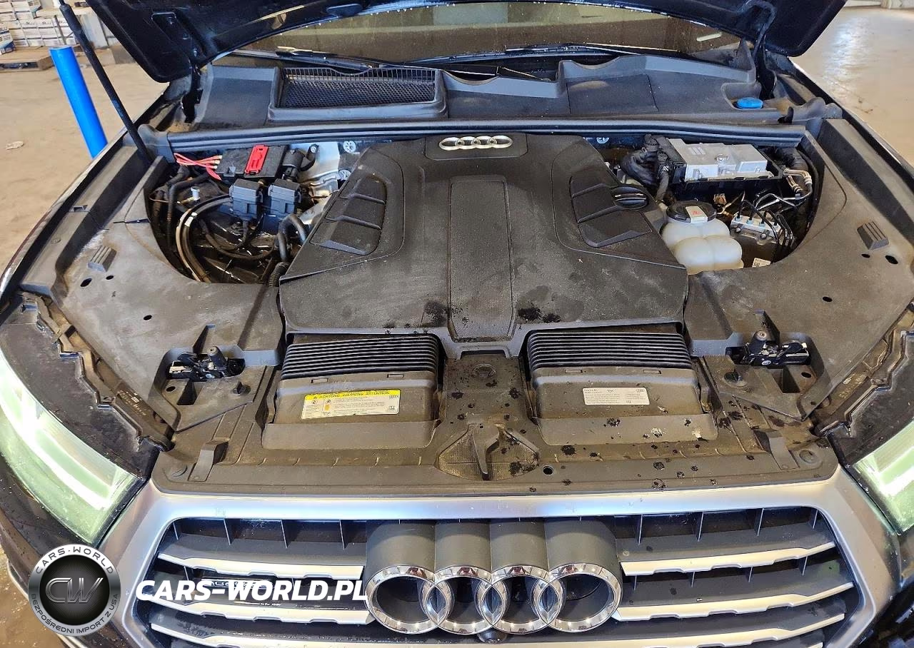 2019 Audi Q7 Prestige VIN:WA1VAAF70KD019909 - 11