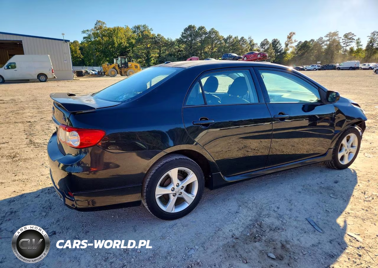 2011 Toyota Corolla S VIN:2T1BU4EE3BC727134 - 3