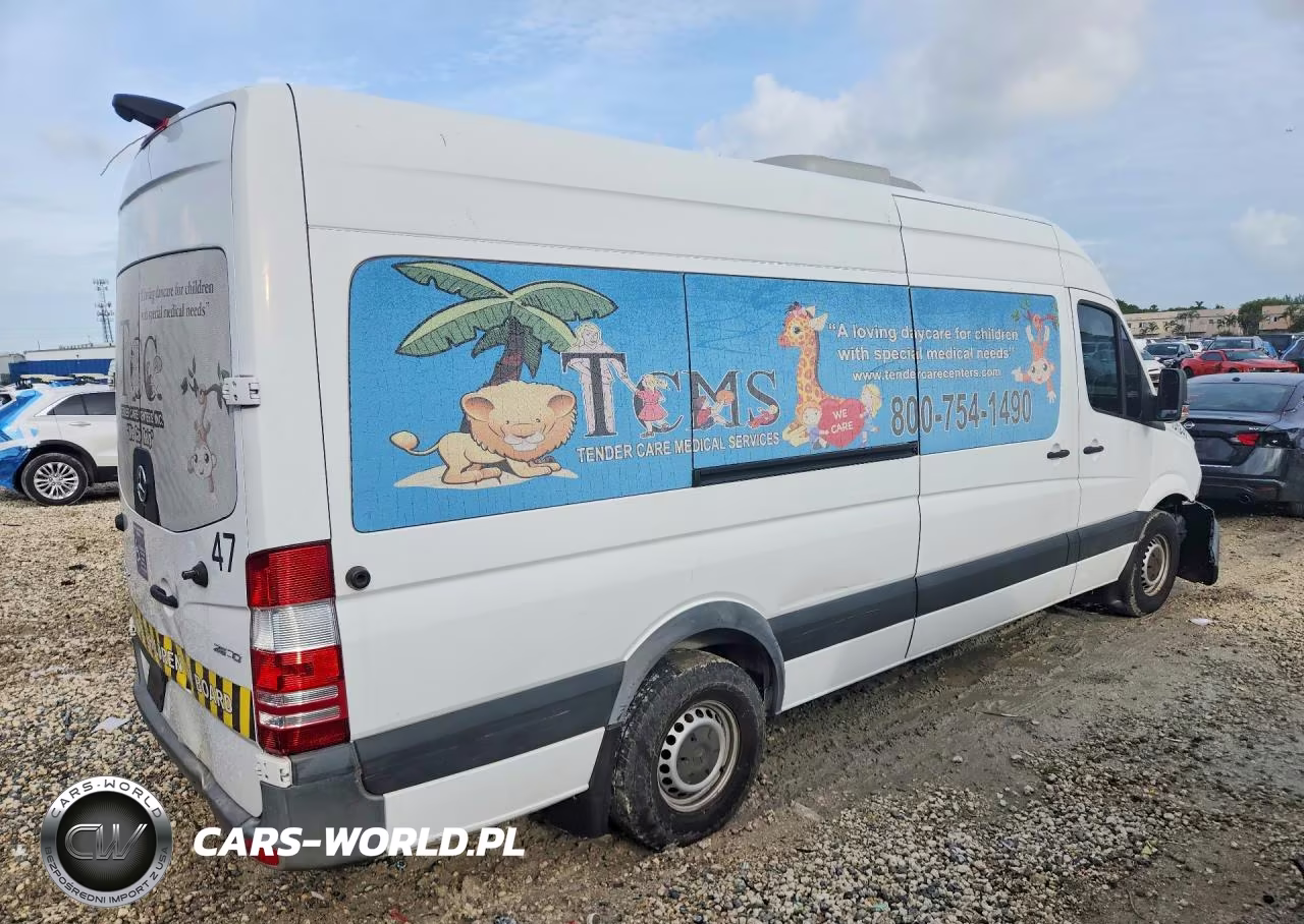 2018 Mercedes-Benz Sprinter 2500 VIN:WDZPE8CD8JP618219 - 3