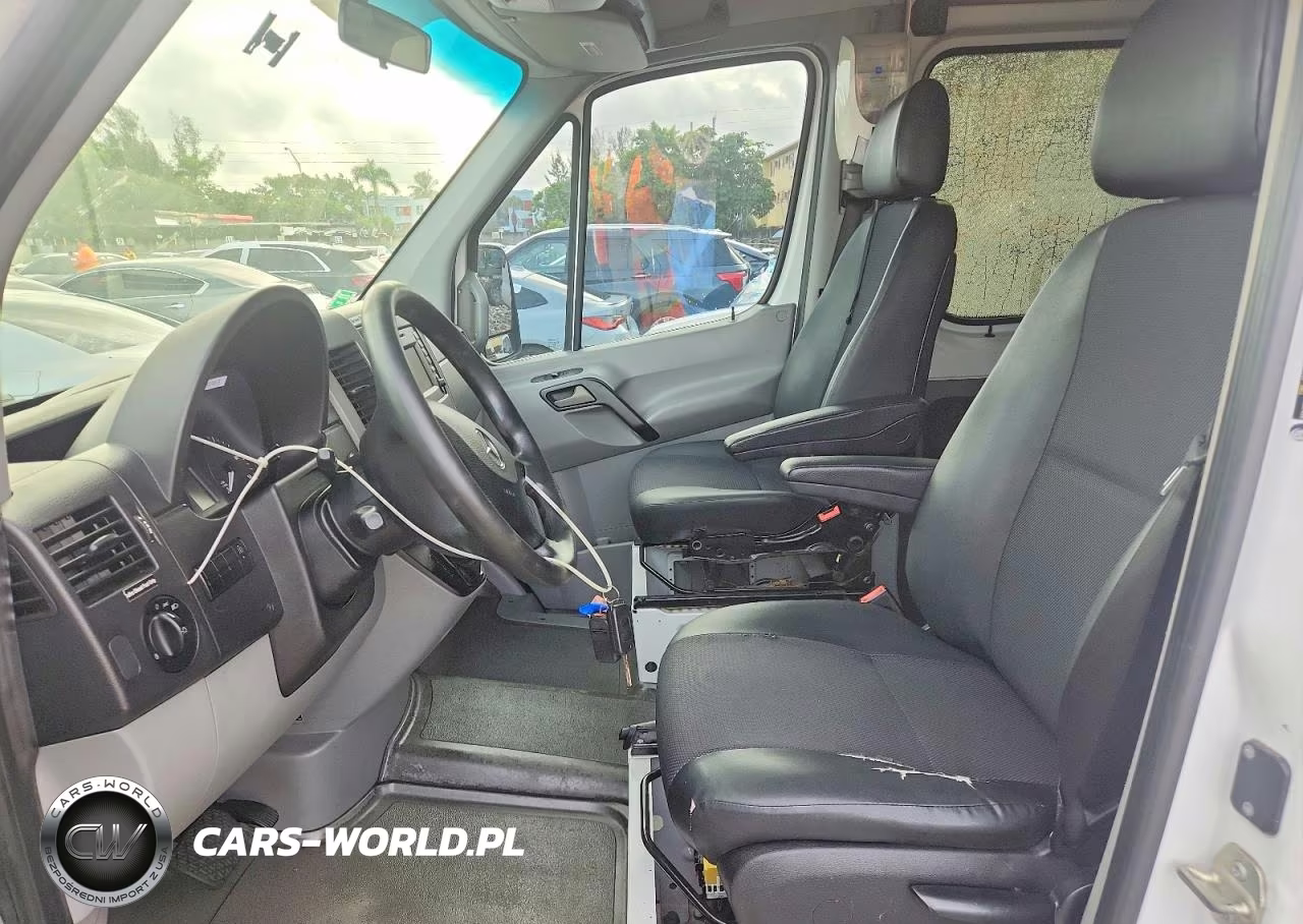 2018 Mercedes-Benz Sprinter 2500 VIN:WDZPE8CD8JP618219 - 7