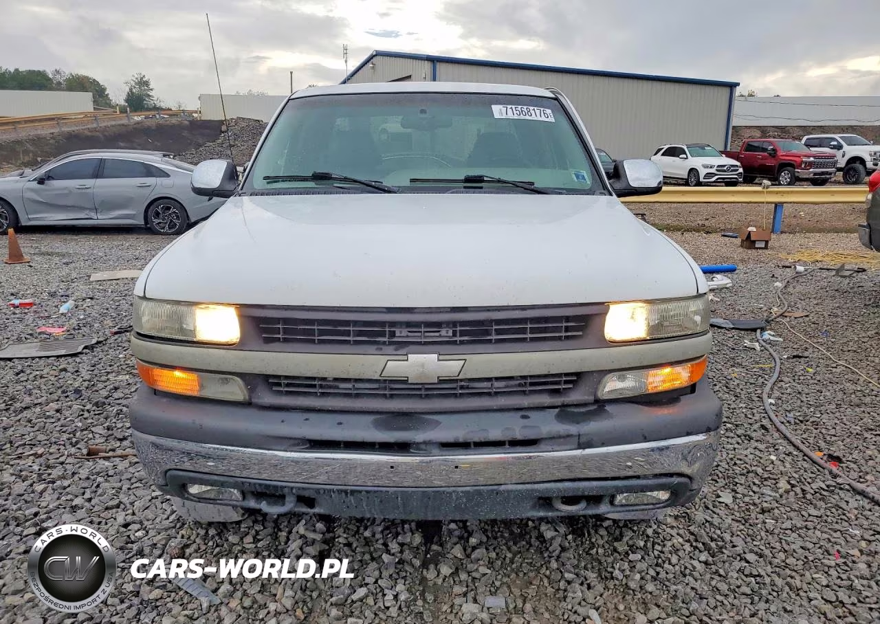 1999 Chevrolet Silverado K1500 VIN:1GCEK19T3XZ201724 - 5