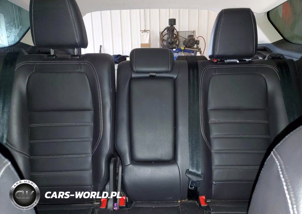 2017 Ford Escape Titanium VIN:1FMCU9J93HUA78713 - 10