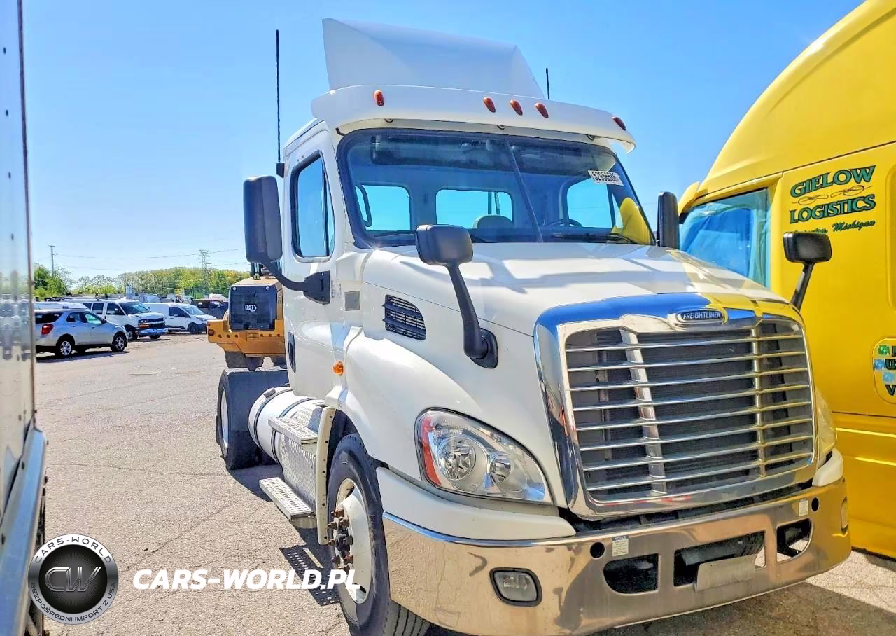 2019 Freightliner Cascadia 113 Semi Truck VIN:3AKBGADV1KSLG6785 - 4