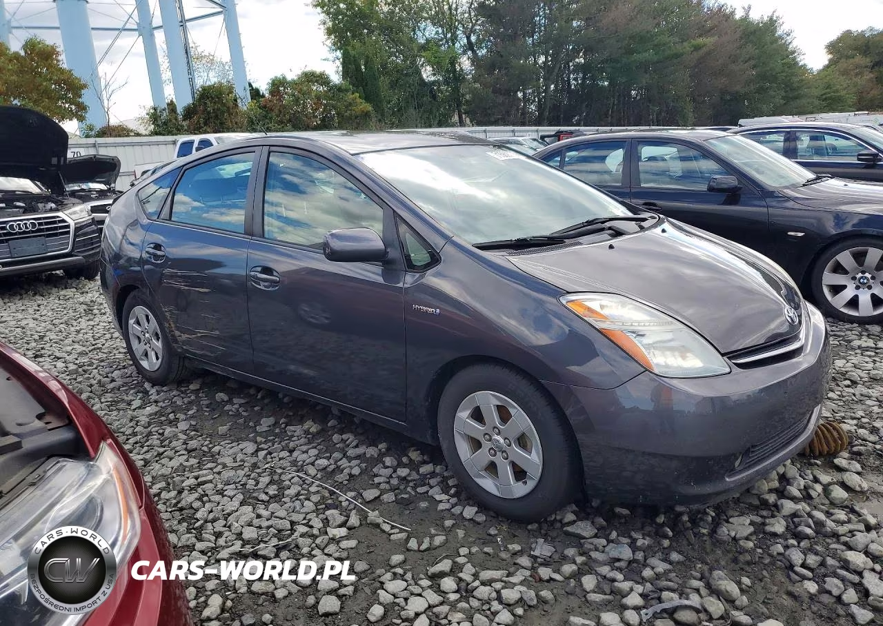 2008 Toyota Prius Base VIN:JTDKB20U883401727 - 4
