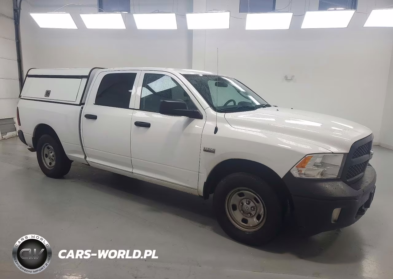 2023 Ram 1500 Classic Tradesman VIN:1C6RR7ST8PS531112 - 4
