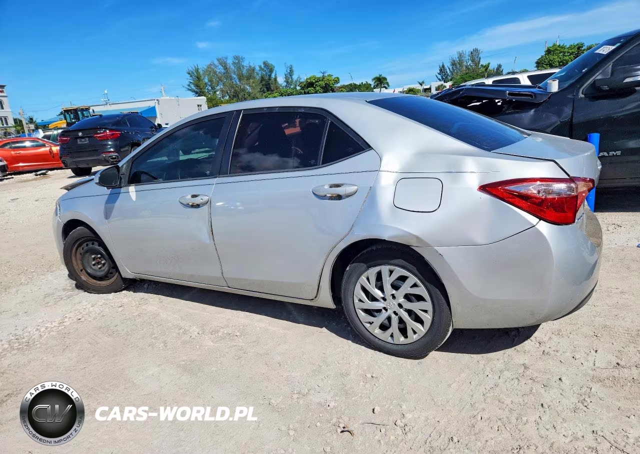 2017 Toyota Corolla Le VIN:5YFBURHE0HP668111 - 2
