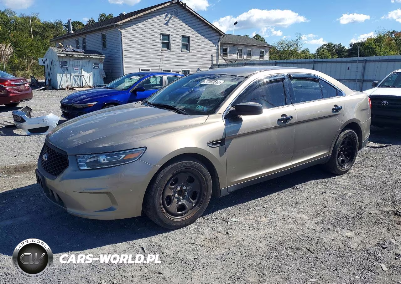 2016 Ford Taurus Police Interceptor – zdjęcie 1 z 12