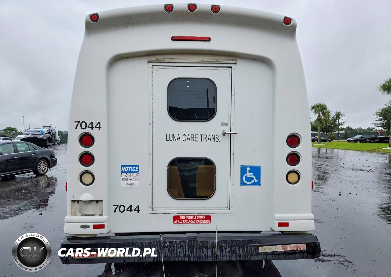 2011 Ford Econoline E450 Super Duty Cutaway Van VIN:1FDXE4FL8BDA27222 - 6