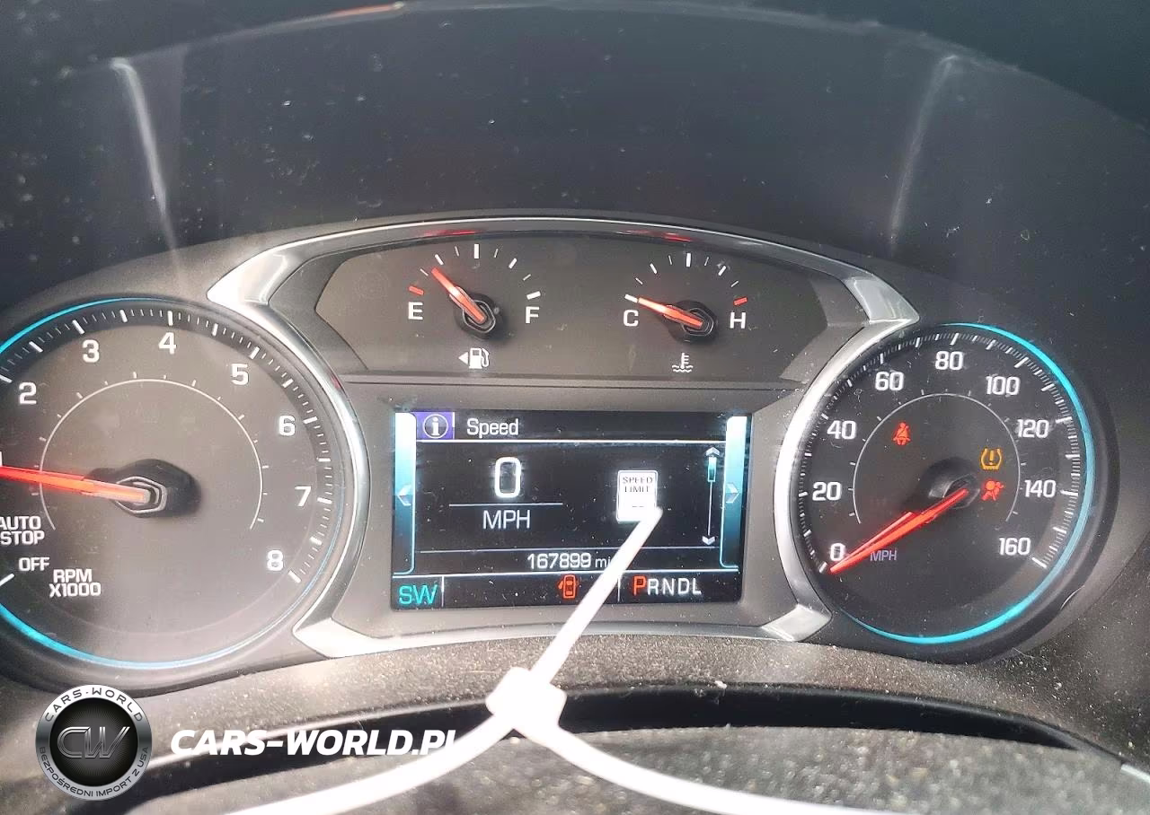 2018 Chevrolet Equinox Premier VIN:2GNAXMEV1J6109806 - 9