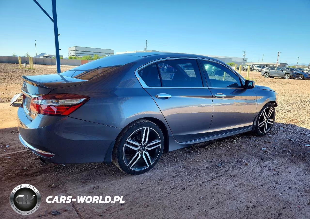 2017 Honda Accord Sport VIN:1HGCR2F59HA112482 - 3