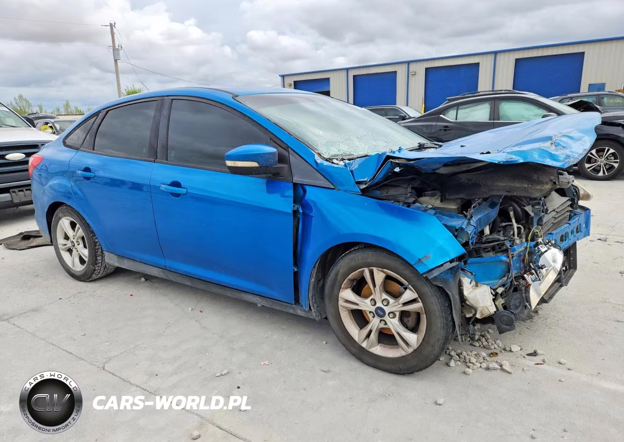 2014 Ford Focus Se VIN:1FADP3F2XEL207708 - 4