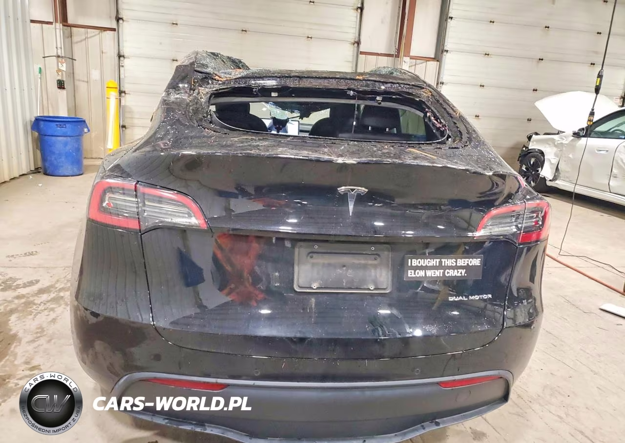 2022 Tesla Model Y VIN:7SAYGAEE2NF574832 - 6