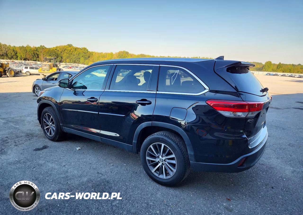 2019 Toyota Highlander Xle VIN:5TDKZRFH5KS552951 - 2