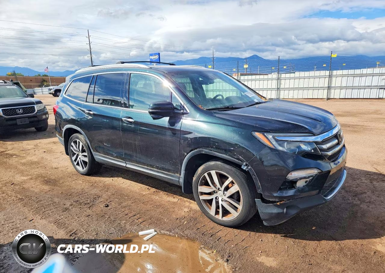 2016 Honda Pilot Touring VIN:5FNYF6H96GB094467 - 4