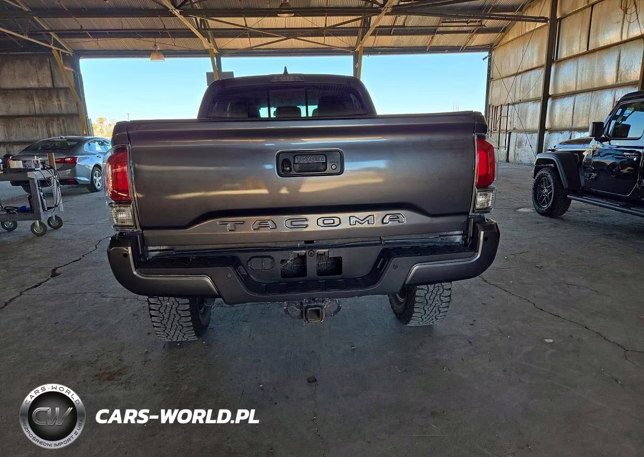 2018 Toyota Tacoma Trd Off-Road VIN:3TMDZ5BN6JM042135 - 6