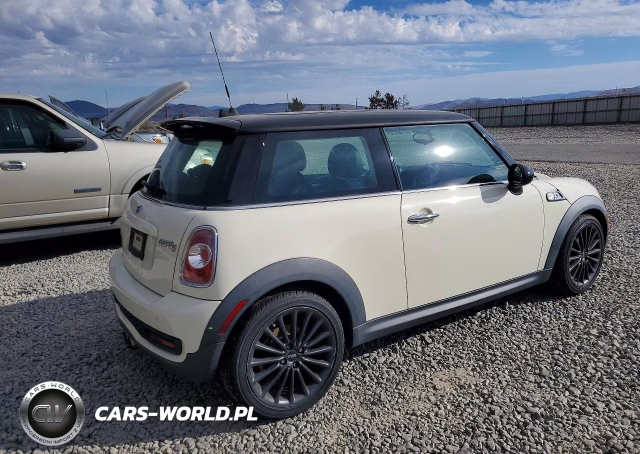 2013 Mini Cooper S VIN:WMWSV3C58DT395324 - 3