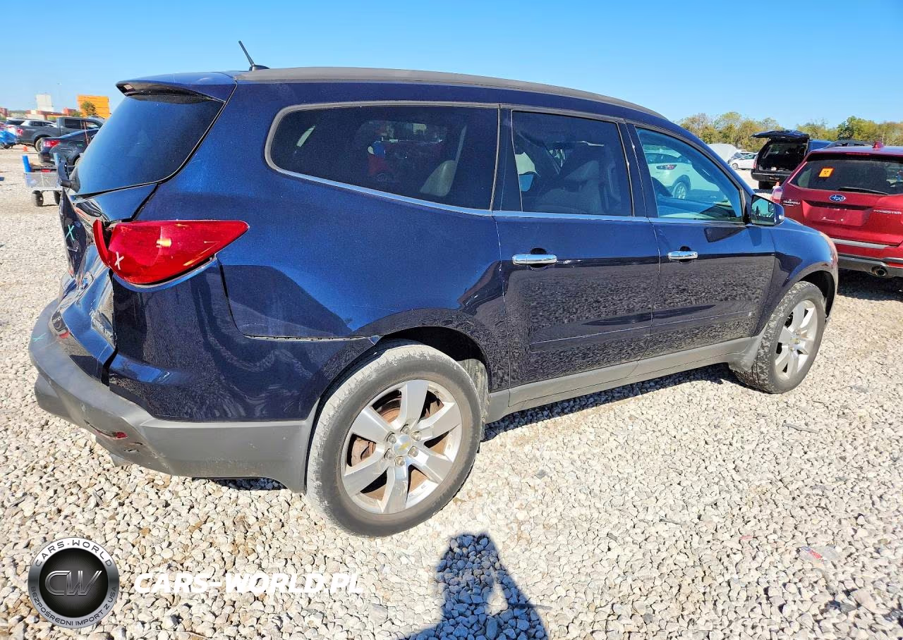 2010 Chevrolet Traverse Ltz VIN:1GNLRHED3AS117615 - 3