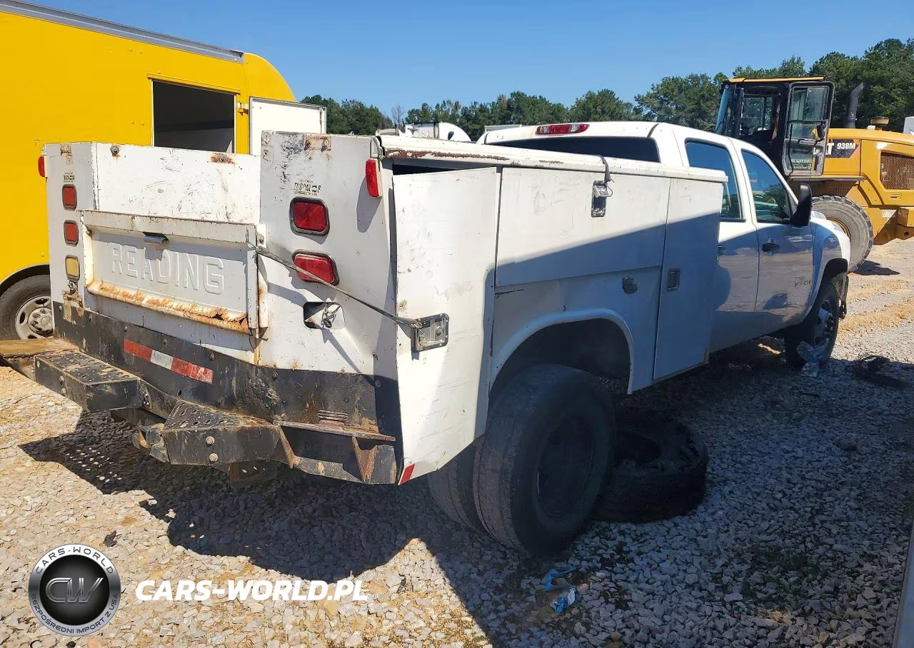 2007 Chevrolet Silverado K3500 VIN:1GBJK33667F562142 - 3