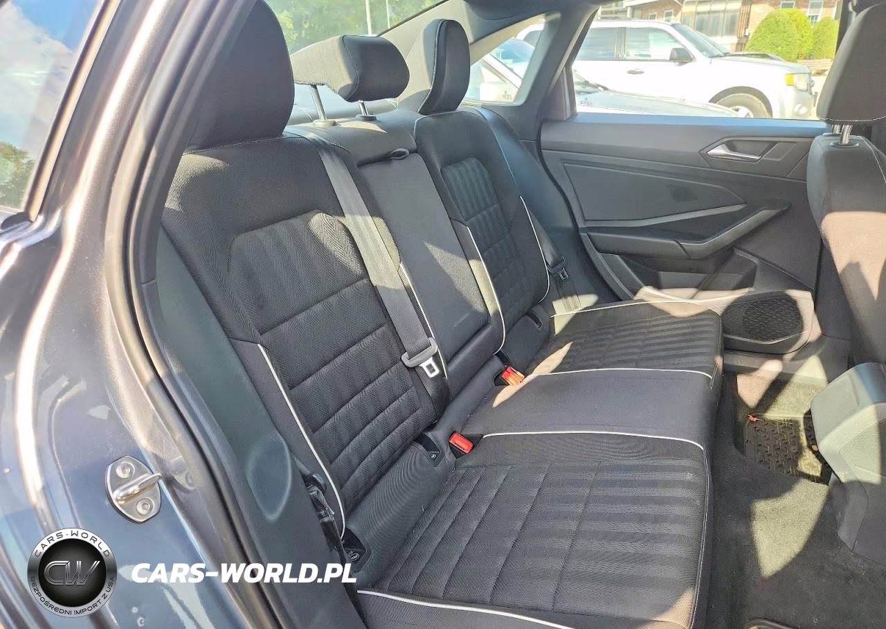 2023 Volkswagen Jetta Sport VIN:3VWAM7BUXPM021007 - 10