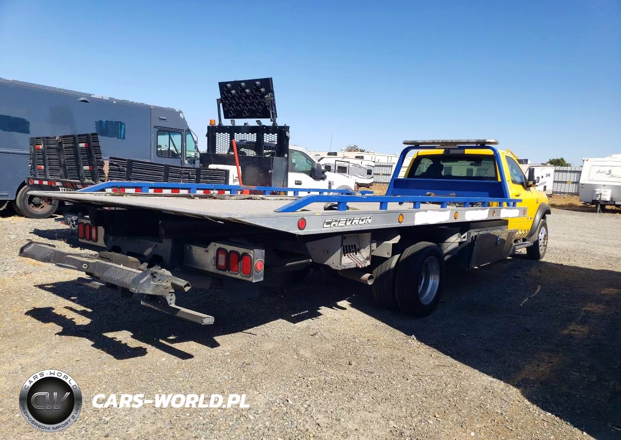 2019 Ram 5500 VIN:3C7WRMDL8KG648215 - 3