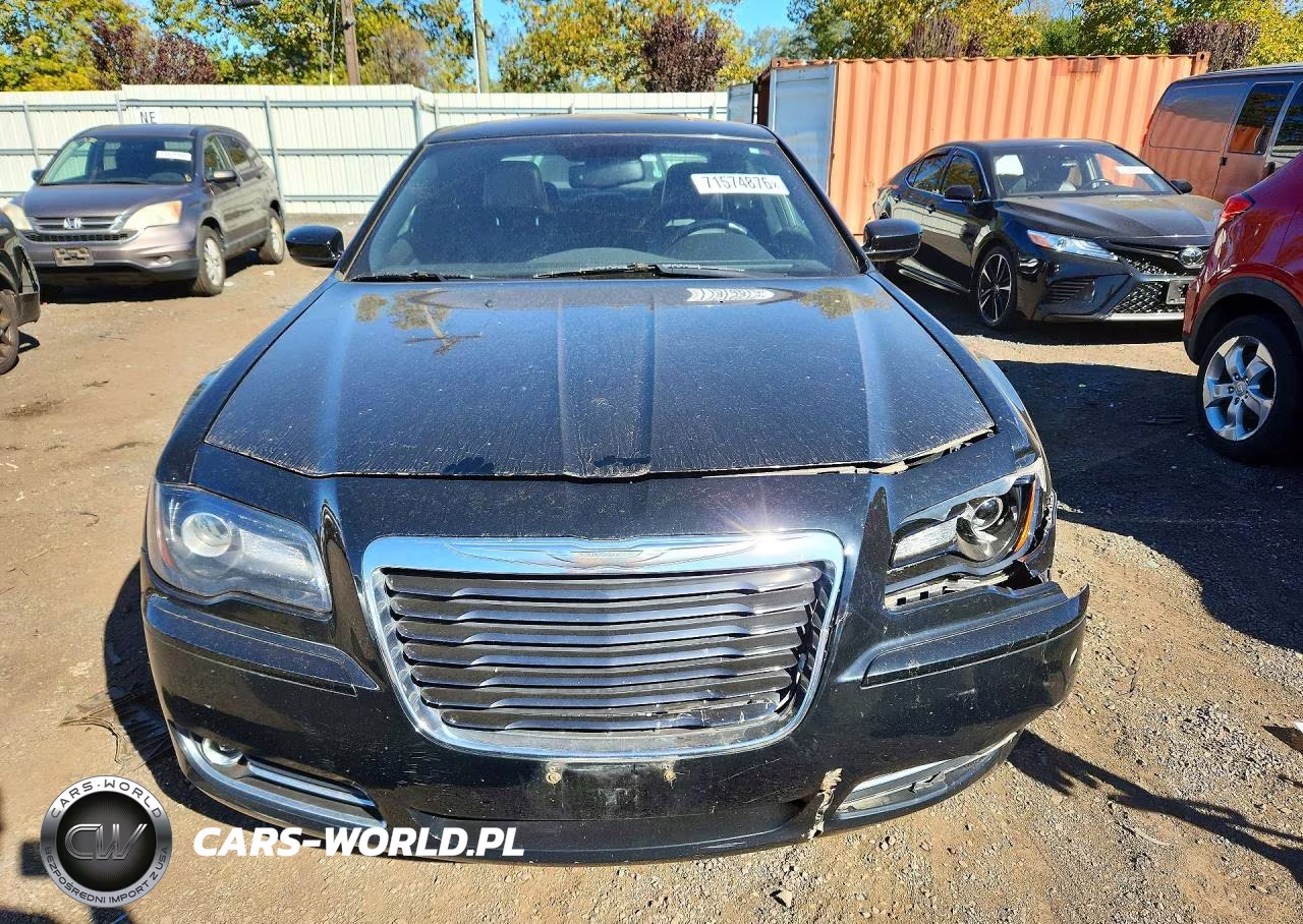 2012 Chrysler 300 S VIN:2C3CCAGGXCH160212 - 5