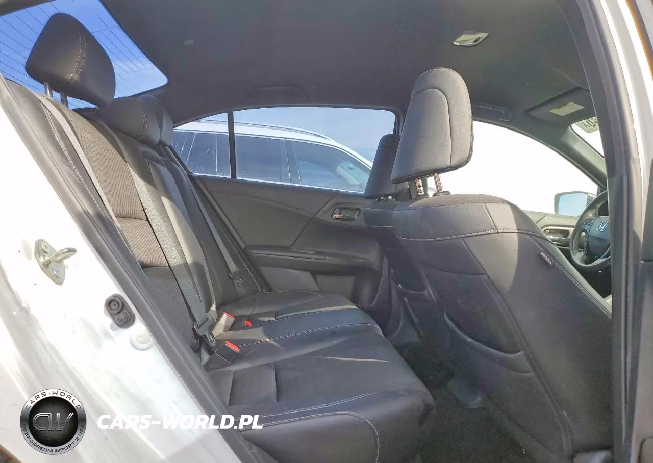 2016 Honda Accord Sport VIN:1HGCR2F51GA123474 - 10