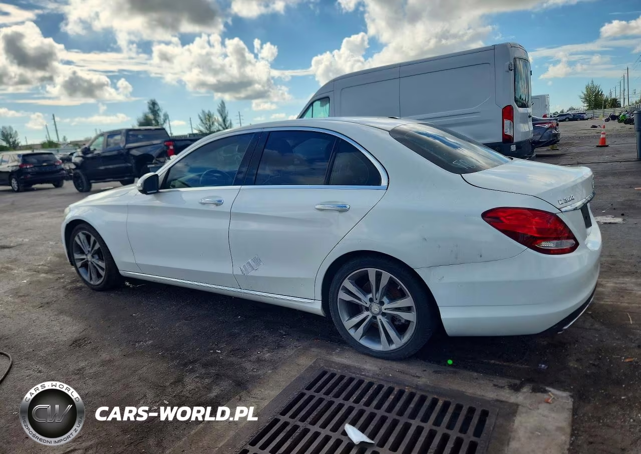 2016 Mercedes-Benz C 300 VIN:55SWF4JB9GU142227 - 2