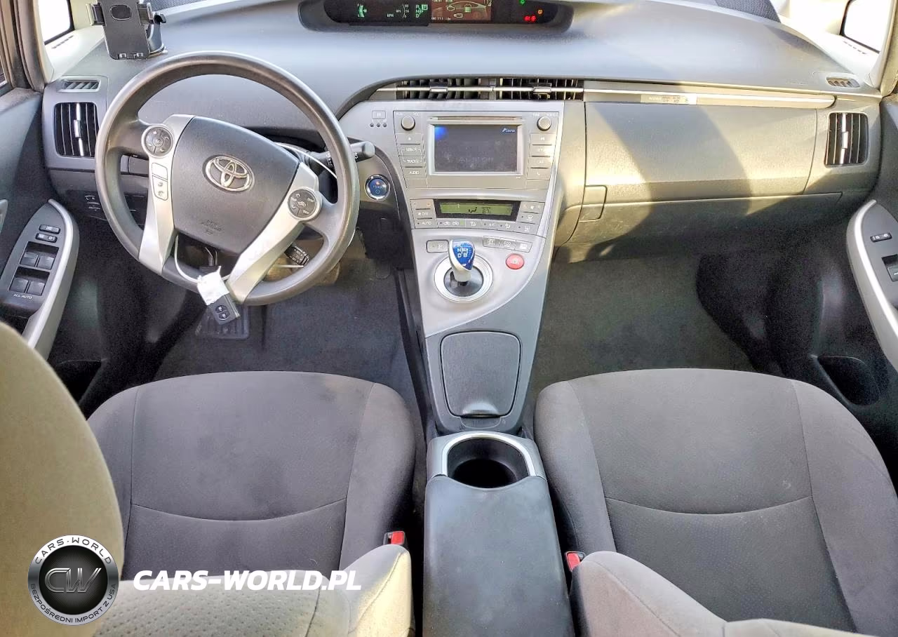 2015 Toyota Prius Two VIN:JTDKN3DU7F1877791 - 8