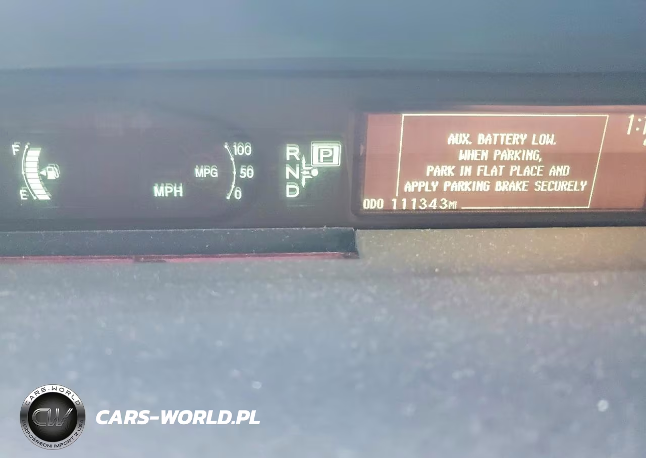 2015 Toyota Prius Two VIN:JTDKN3DU7F1877791 - 9