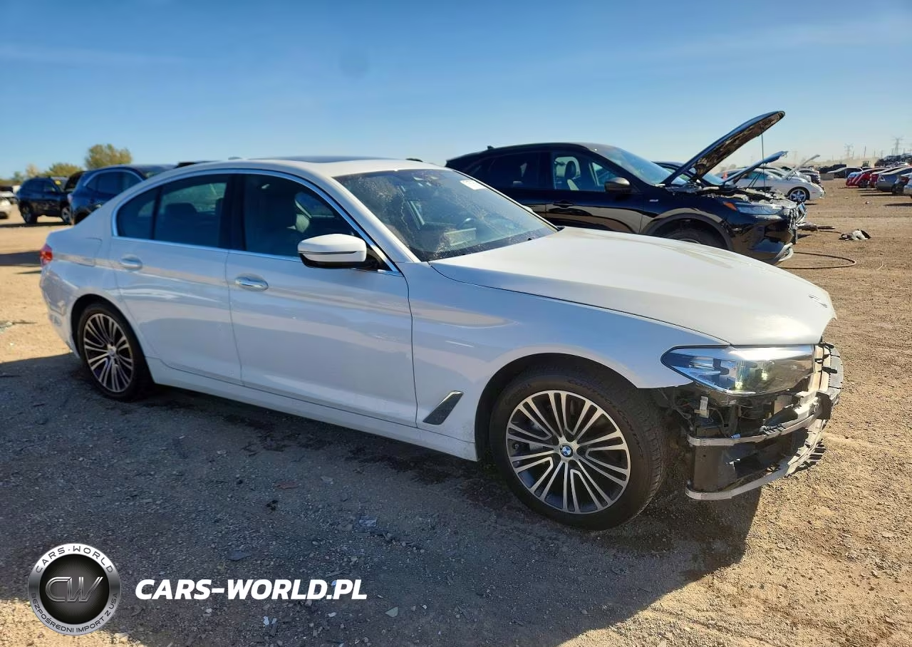 2018 BMW 530 Xi VIN:WBAJA7C52JWA71345 - 4