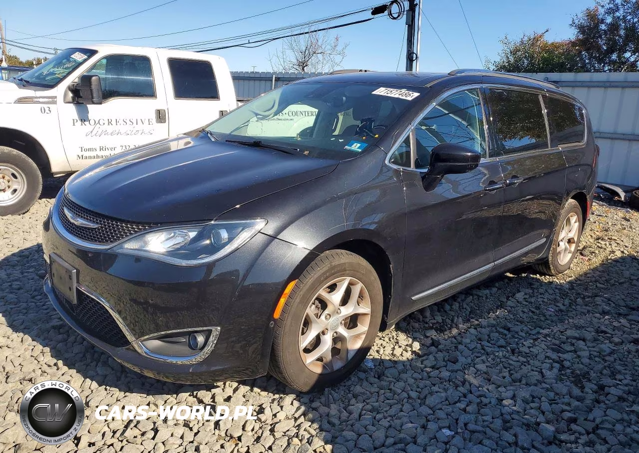 2019 Chrysler Pacifica Touring L Plus – zdjęcie 1 z 13