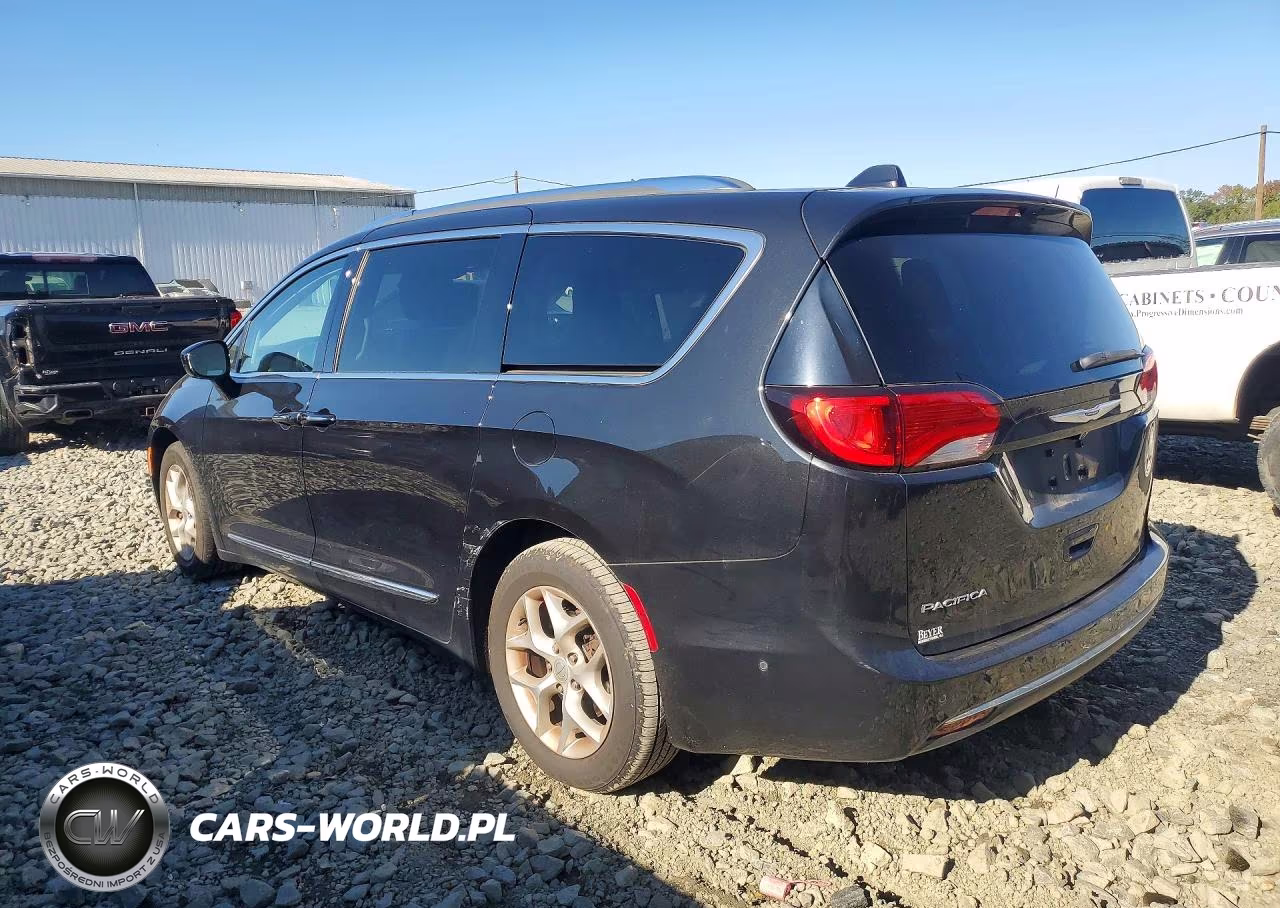 2019 Chrysler Pacifica Touring L Plus VIN:2C4RC1EGXKR541608 - 2