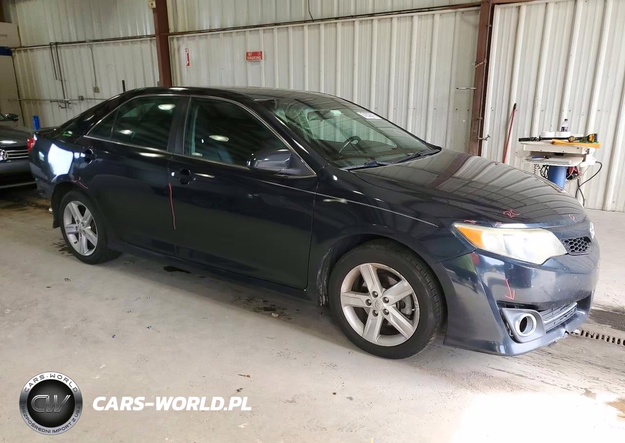 2014 Toyota Camry Se VIN:4T1BF1FK1EU460589 - 4