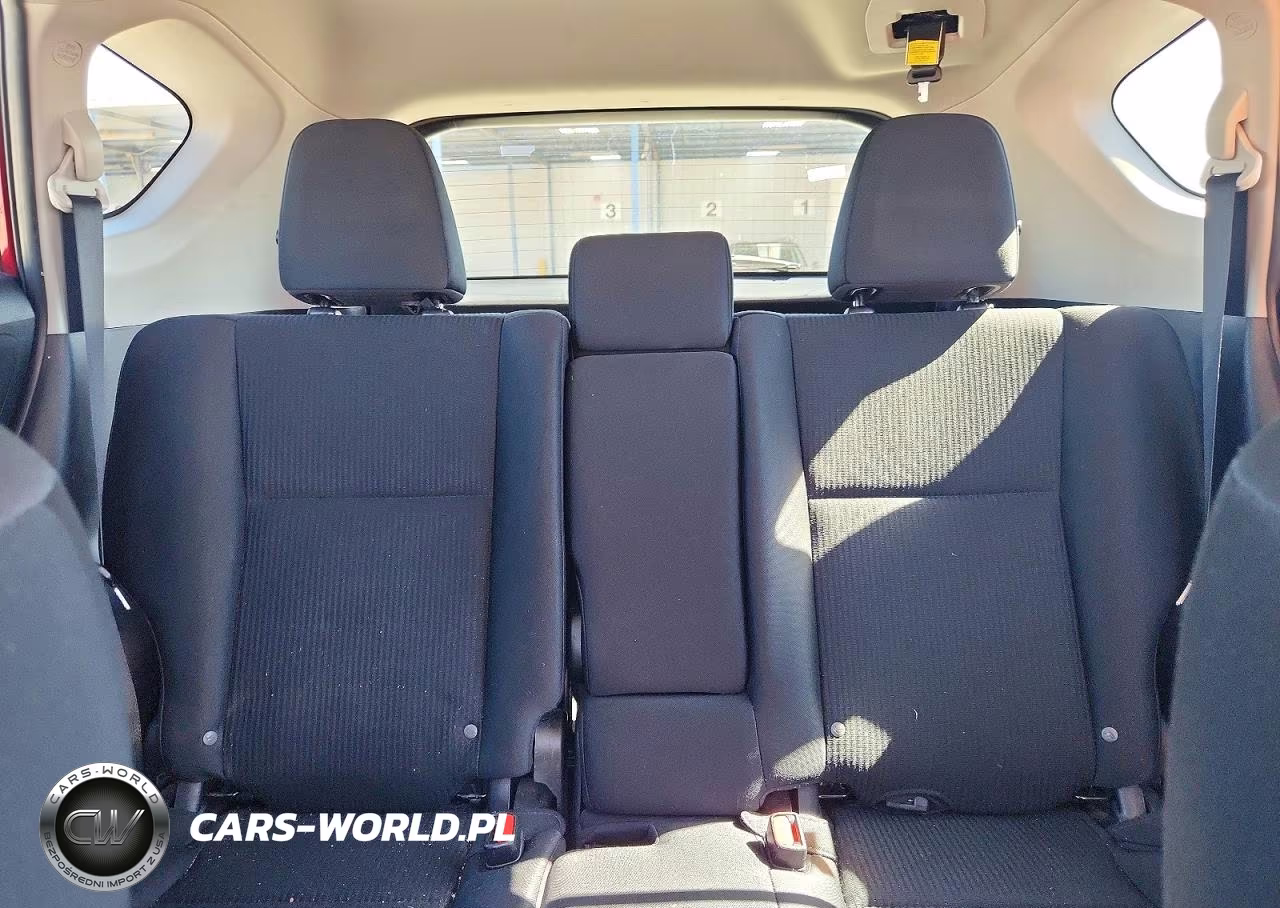 2018 Toyota Rav4 Le VIN:2T3BFREV1JW766090 - 10