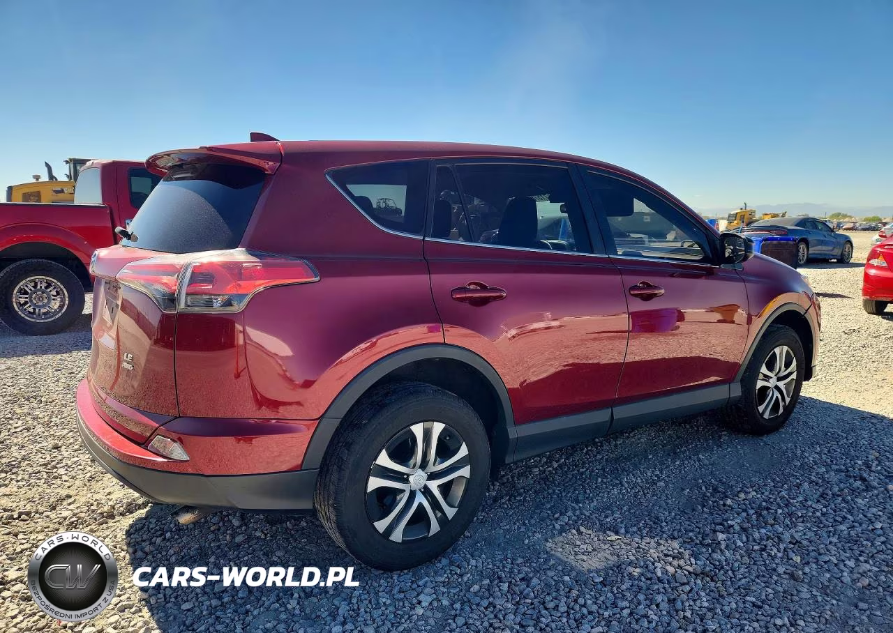 2018 Toyota Rav4 Le VIN:2T3BFREV1JW766090 - 3