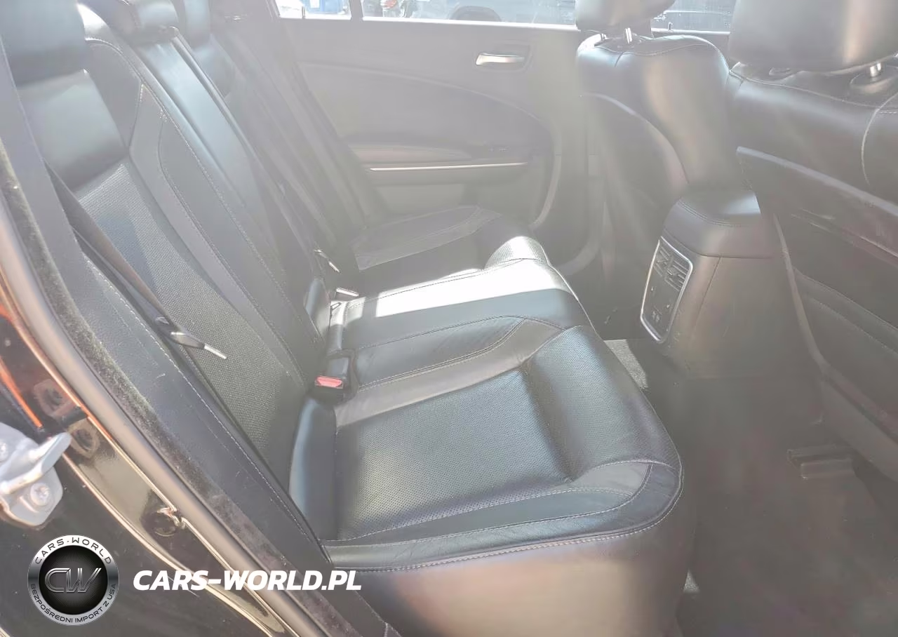 2019 Dodge Charger Sxt VIN:2C3CDXBG0KH643617 - 10