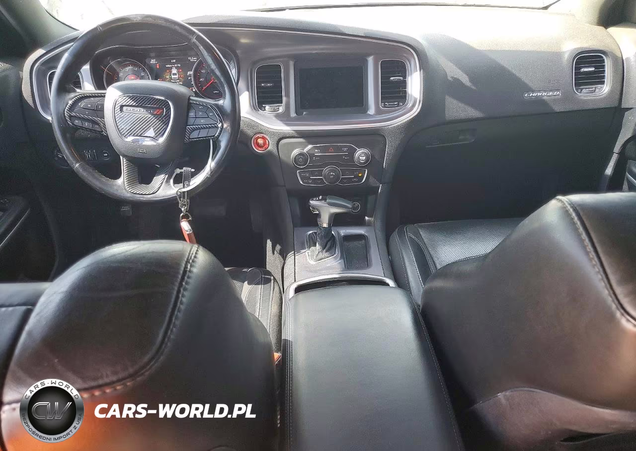 2019 Dodge Charger Sxt VIN:2C3CDXBG0KH643617 - 8