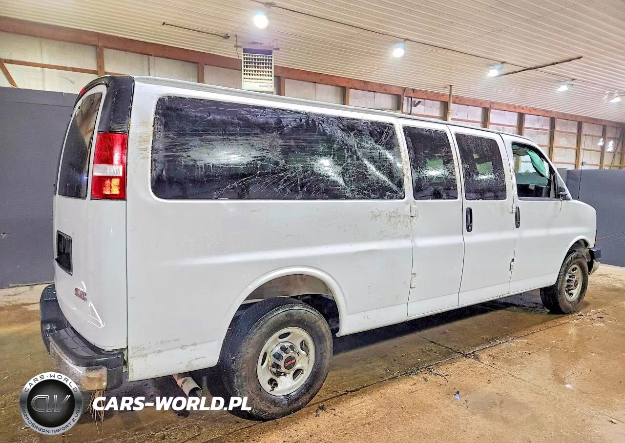 2025 GMC Savana G3500 Lt VIN:1GJZ7PF74S1104013 - 3