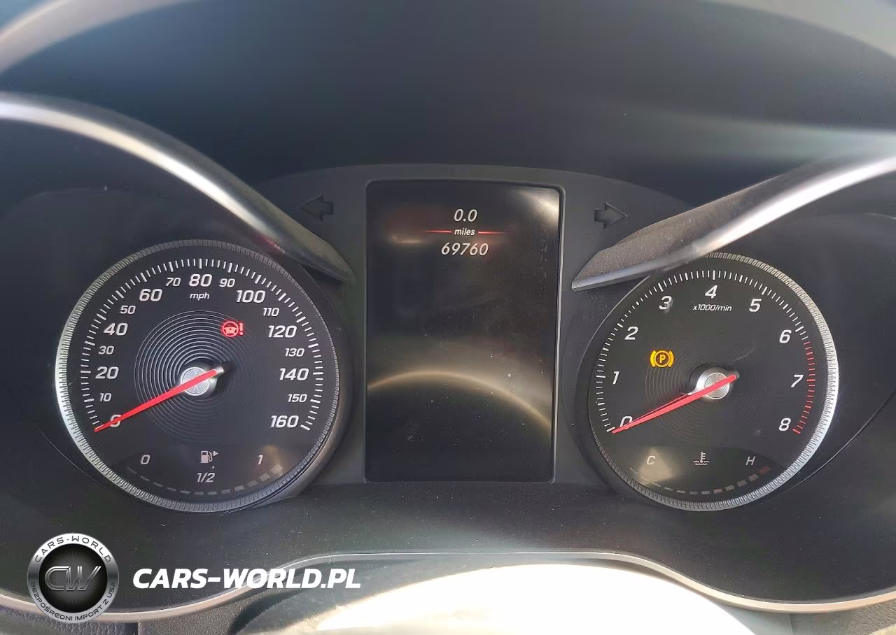 2018 Mercedes-Benz C 300 VIN:55SWF4JB5JU266793 - 9