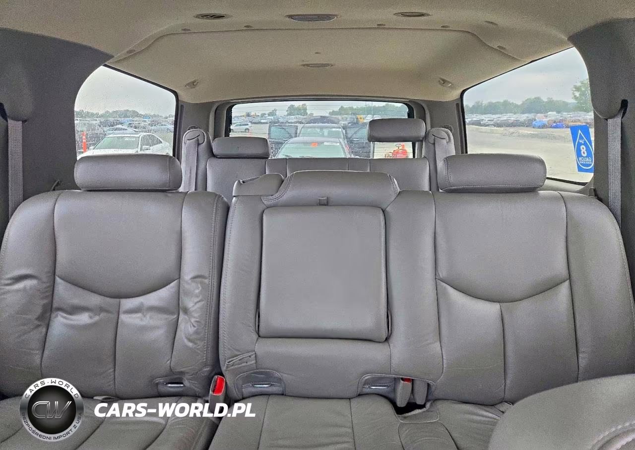 2004 Chevrolet Suburban K1500 VIN:1GNFK16Z04R110975 - 10