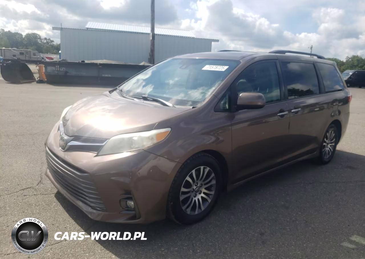 2018 Toyota Sienna Xle