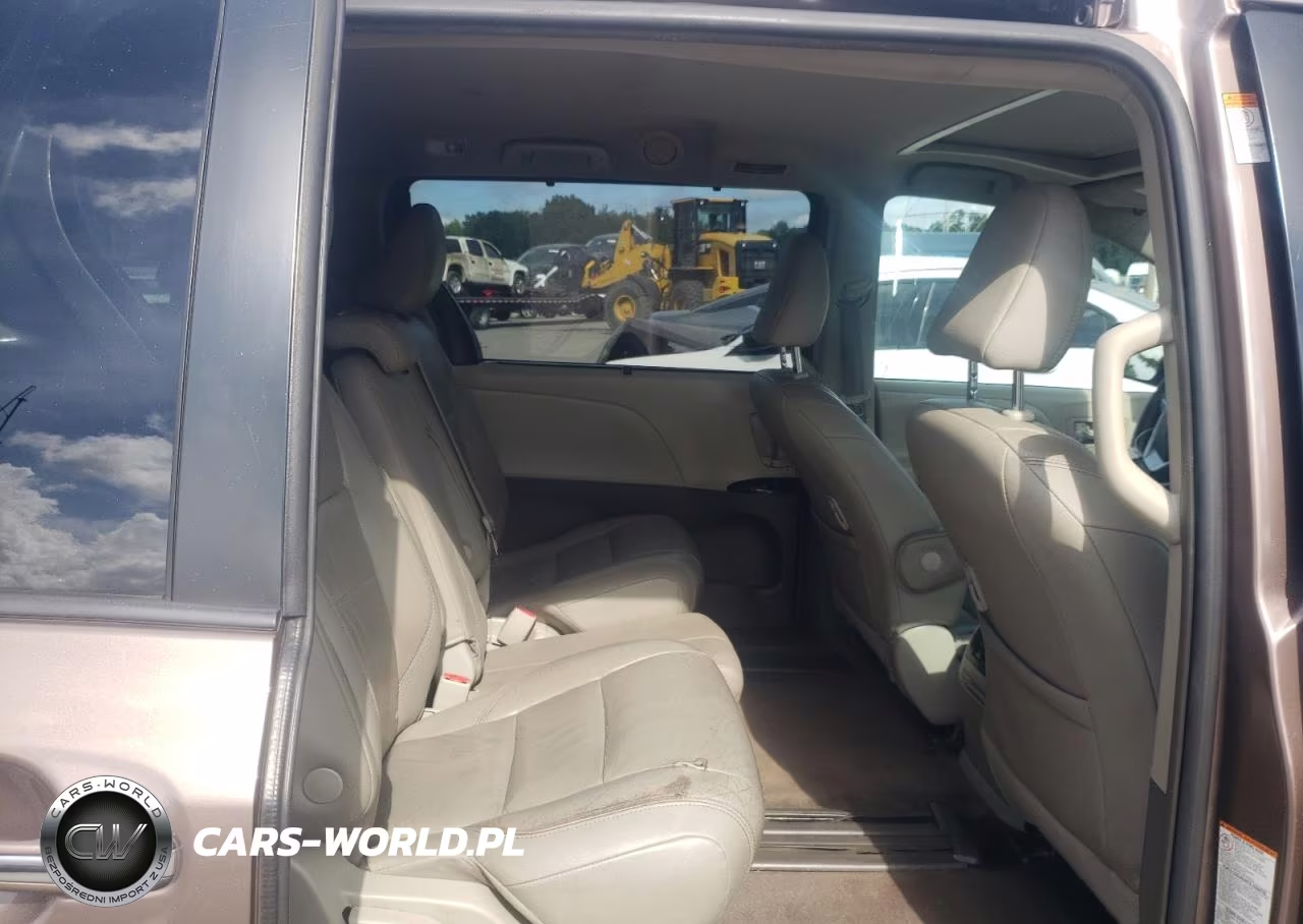 2018 Toyota Sienna Xle VIN:5TDYZ3DC3JS944887 - 11