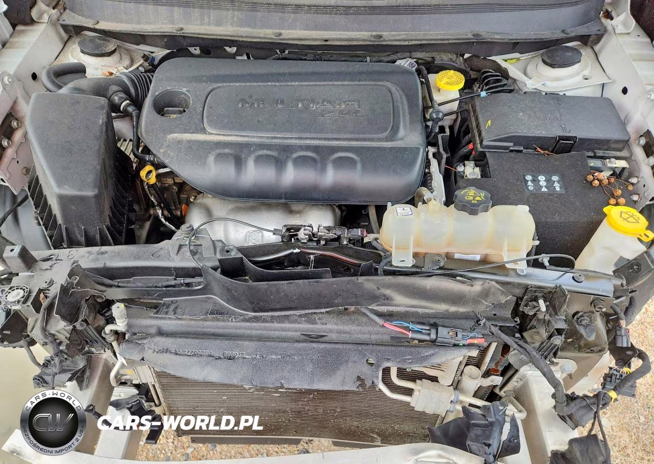 2020 Jeep Cherokee Latitude Plus VIN:1C4PJLLB0LD552444 - 12