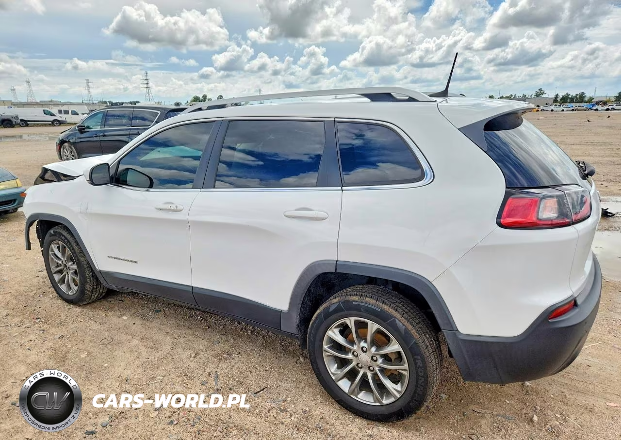 2020 Jeep Cherokee Latitude Plus VIN:1C4PJLLB0LD552444 - 2